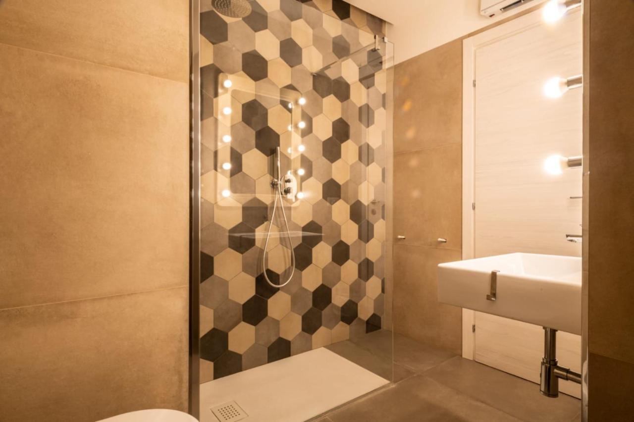 Dimora San Ferdinando 1 Apartment บารี ภายนอก รูปภาพ