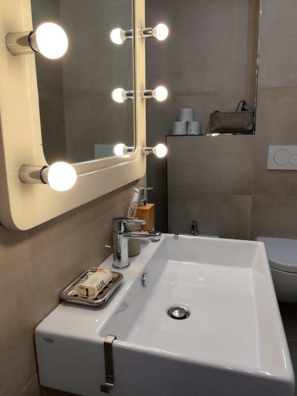 Dimora San Ferdinando 1 Apartment บารี ภายนอก รูปภาพ